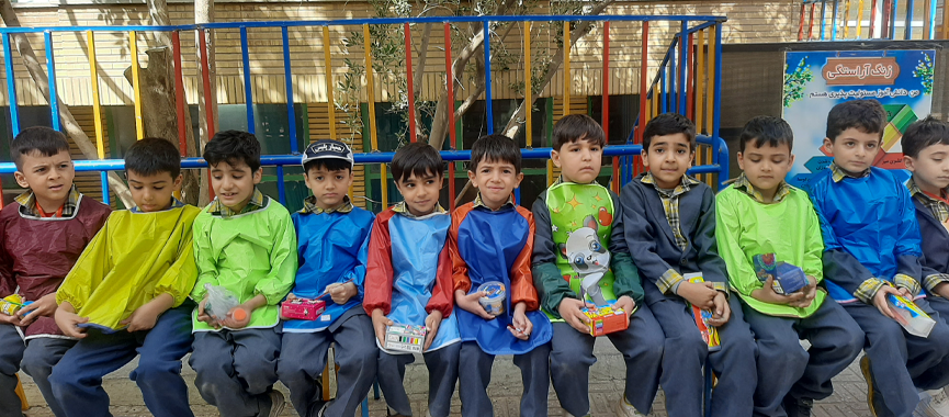 فستیوال آموزشی هنری رنگ برای دانش آموزان کلاس اول برگزارشد