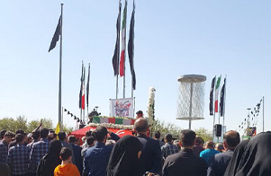 حضورکادراجرایی ومعلمان دبستان آفرید درمراسم تشییع پیکرسردارشهید محمدرضازاهدی