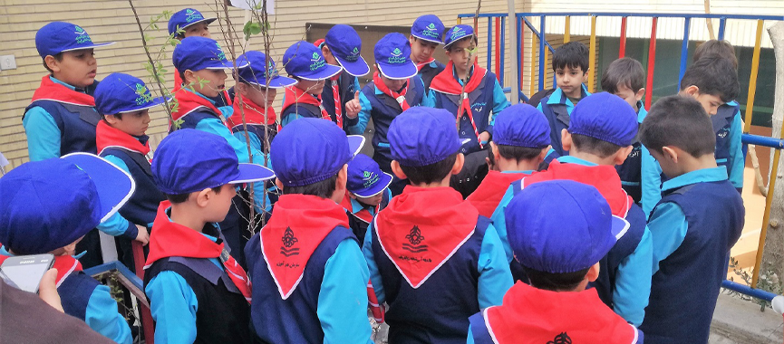 تشکیلات پیشتازان راهی به سوی رشد روابط اجتماعی دانش آموزان