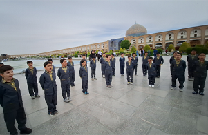 برگزاری اردوی میدان نقش جهان به مناسبت روزمعلم